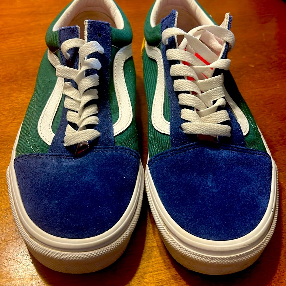 Vans sneaker! Women 8 men 5.5